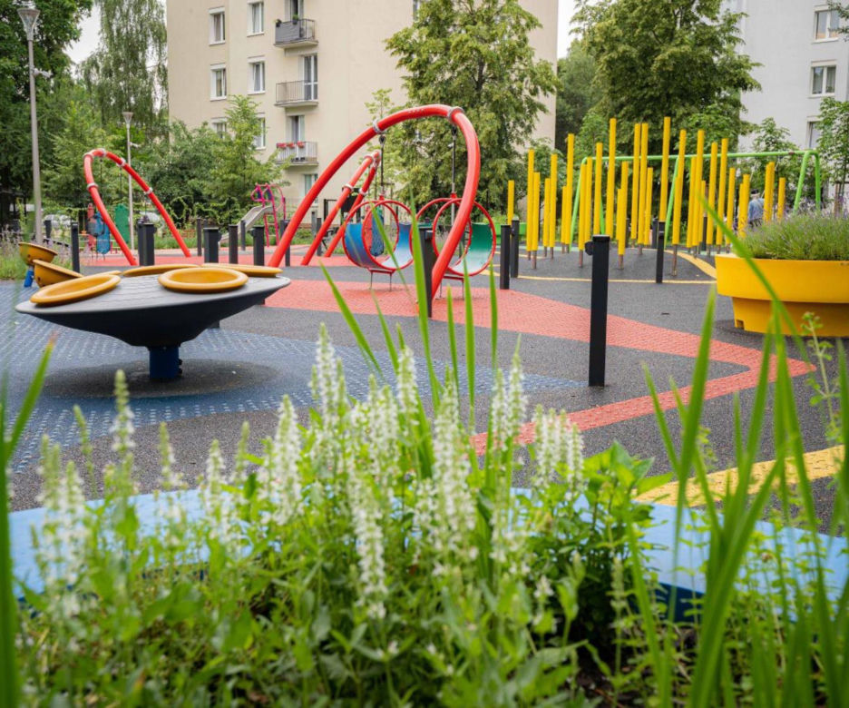 Plac zabaw dla dzieci słabowidzących (ul. Pruszyńskiego 3)