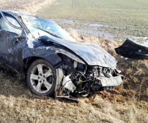 Podlaskie: Honda wjechała do do rowu. Pasażerka zakleszczona w samochodzie