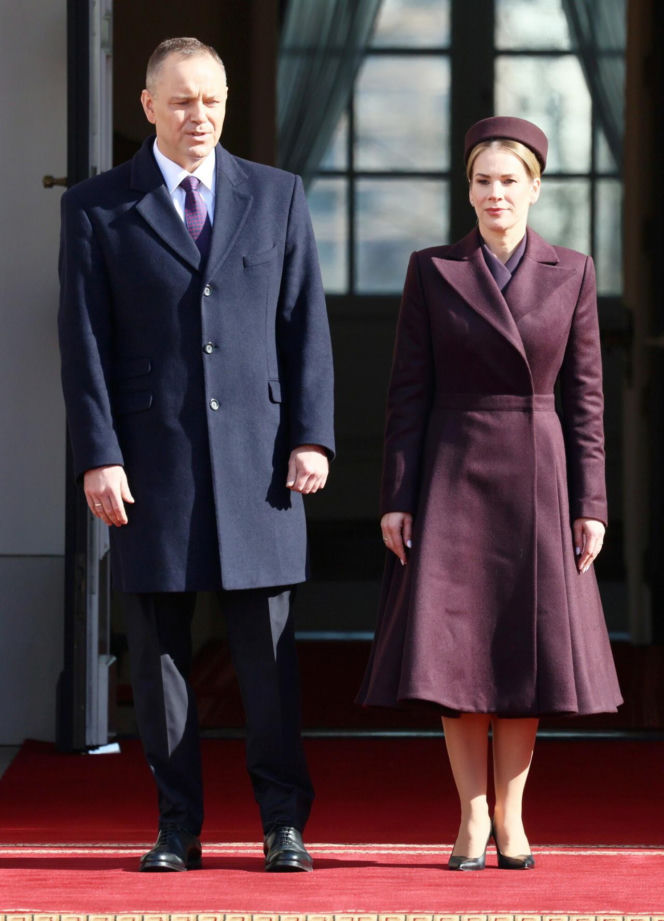 Marta Nawrocka w czerwieni