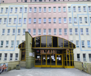 Kolejne łózka dla rodziców trafiły na oddział pediatrii w szpitalu przy ul. Tochtermana. To dar od fundacji McDonalda 