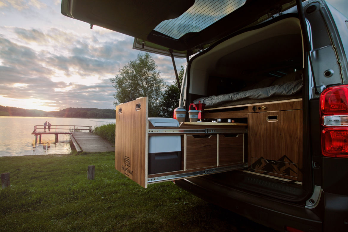 Toyota Proace Verso Kamper Tour Box zbudowana przy współpracy z firmą Escape Vans
