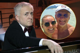 67-letni Waldemar Malicki bez koszulki i z młodą żoną. Zdjęcie z wakacji rozpaliło internet