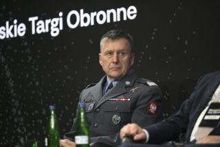 Scena Biała Przewaga powietrzna w nowoczesnym konflikcie. Od koncepcji użycia, przez zakup do misji lotniczych. Jak optymalnie odpowiedzieć na potrzeby polskich Sił Powietrznych?