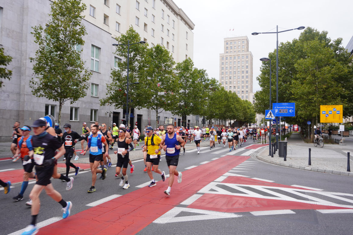 Uczestnicy Maratonu Warszawskiego 2025