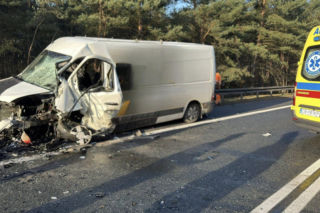 Groźny wypadek na DK10 między Bydgoszczą a Toruniem. Na miejscu śmigłowiec LPR, droga zablokowana