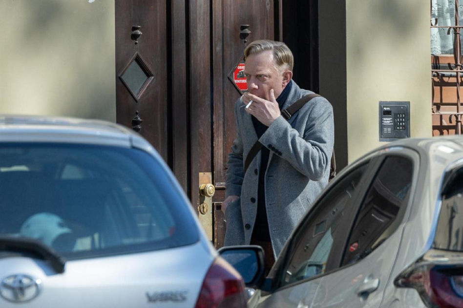 Arkadiusz Janiczek wychyla małpkę w samo południe