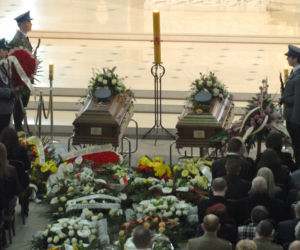 Koszmarna strzelanina w Sieradzu. Strażnik więzienny zabił trzech policjantów. Mija 15 lat od tragedii 