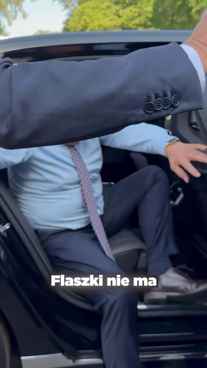 Artur Barciś chciał sprawdzić czy Tusk nosi perukę