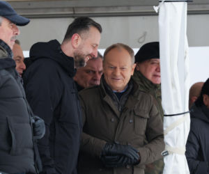 Premier i szef MON na poligonie w Zielonce obserwowali testy bezzałogowców