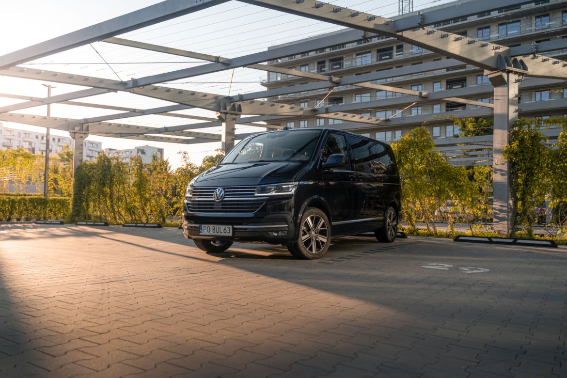 Volkswagen Multivan T6.1 Highline 2.0 TDI 204 KM DSG7 4MOTION
