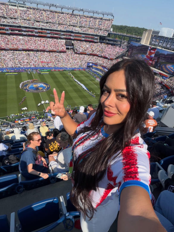 Larissa Riquelme