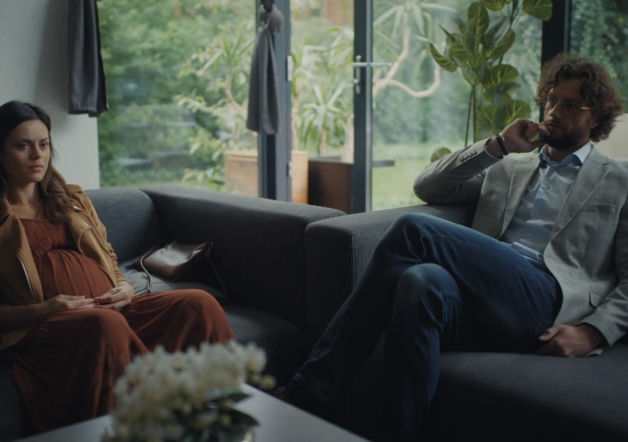 M jak miłość, odcinek 1909: Toksyczny Mariusz skontroluje Kasię po powrocie z zagranicy. Urządzi jej przesłuchanie – ZDJĘCIA