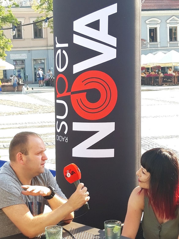 Super Lato w Kielcach. Zdjęcia z naszego mobilnego studia w ogródku letnim klubu Maska