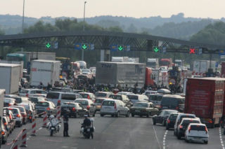 Kierowcy odetchną z ulgą. Na A1 mogą podnieść szlabany 