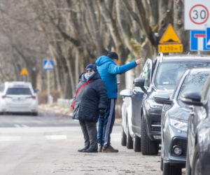 Ewa Bem z mężem na spacerze