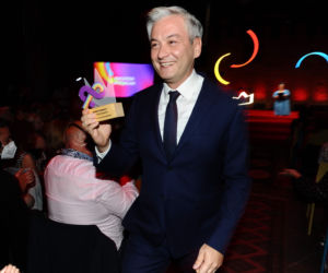 Pociąg jedzie do Moskwy! Robert Biedroń ostrzega Czarnka i PiS