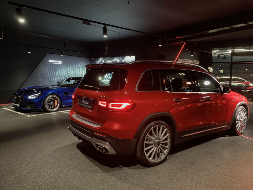 Premiery AMG w AMG Brand Center