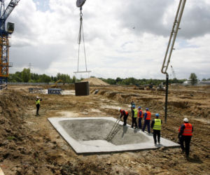 Uroczystość wmurowania kamienia węgielnego pod stadion we Wrocławiu
