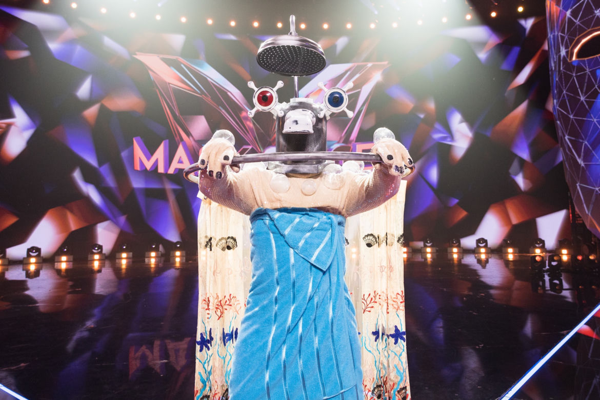 Mask Singer. Zjawiskowe kostiumy uczestników 1. odcinka - Prysznic