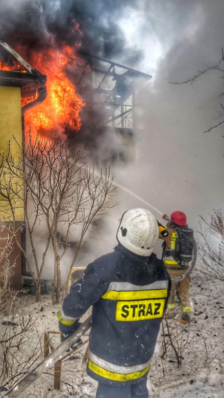 Pożar w Hajnówce. Matka z synem w jednej chwili stracili wszystko [ZDJĘCIA]