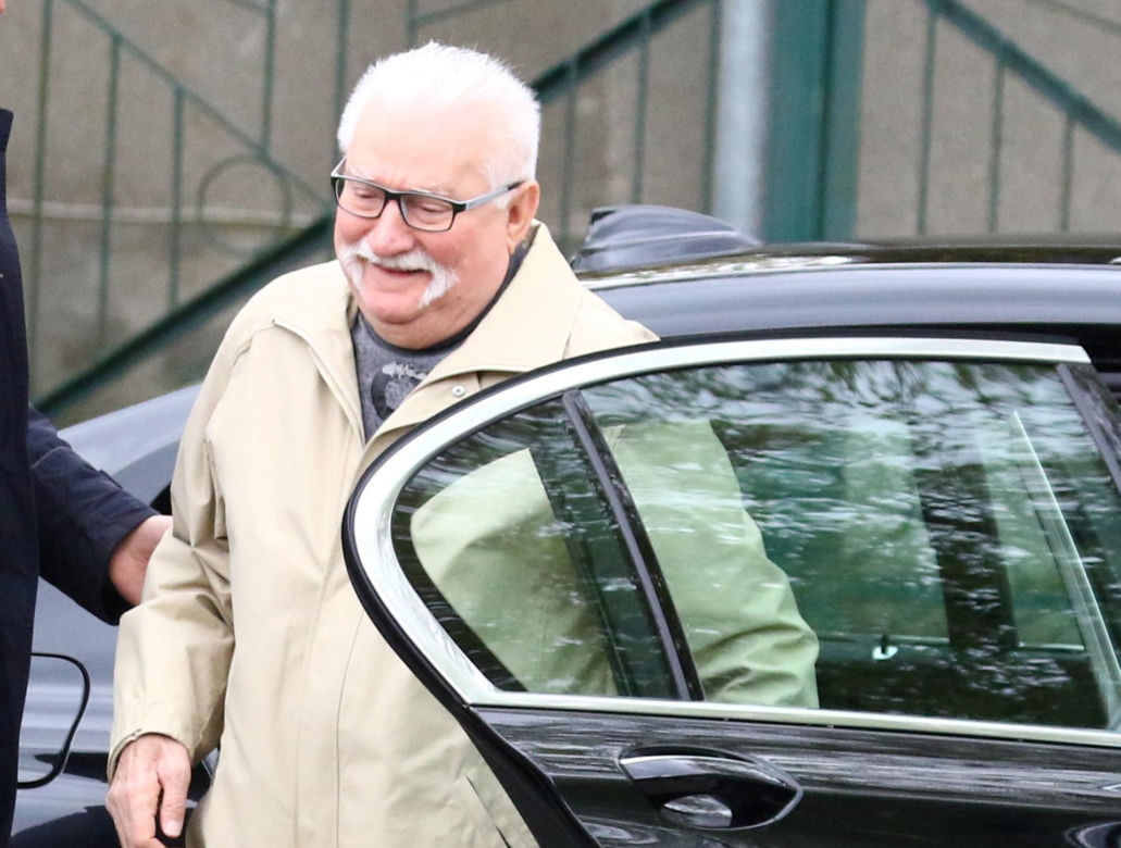 Lech Wałęsa na niedzielnej mszy