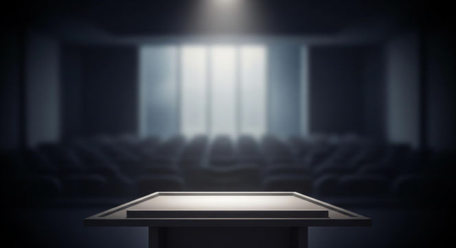 Burmistrz Nampa zmarł podczas przemówienia. Co wydarzyło się w Idaho?