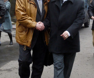 Tajemnicza śmierć i pogrzeb w sekrecie. Znany prokurator Jerzy Hop i jego syn nie żyją. Ostatnie pożegnanie