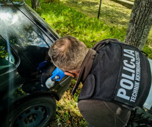 Policjanci z Białegostoku odzyskali volkswagena skradzionego w Warszawie [ZDJĘCIA]
