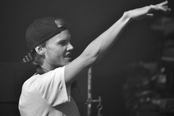 Avicii: pogrzeb artysty. Rodzina wydała oświadczenie
