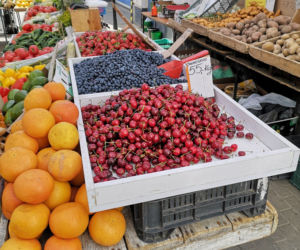  Drożyzna na bazarach. 60 zł za kilogram czereśni