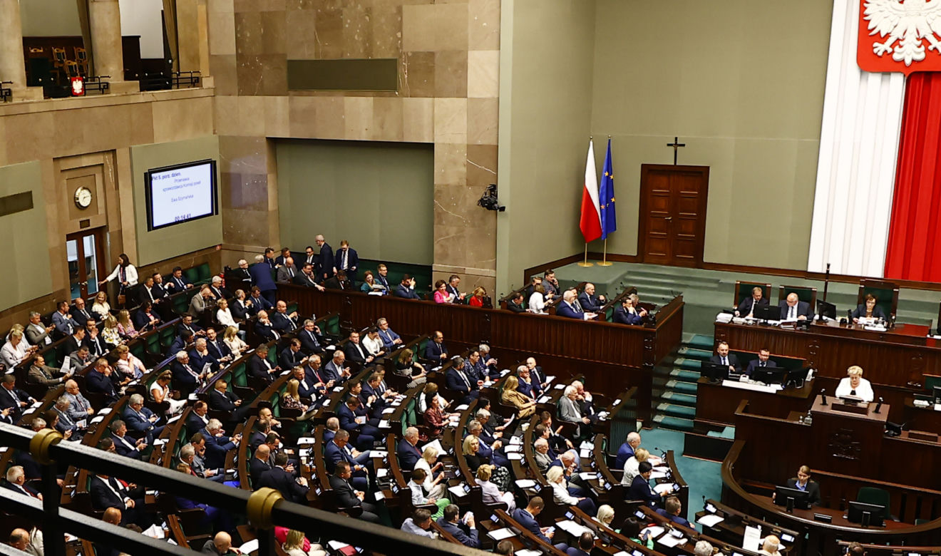 Mariusz Błaszczak obroniony! Opozycja przegrała głosowanie nad wotum nieufności wobec ministra MON