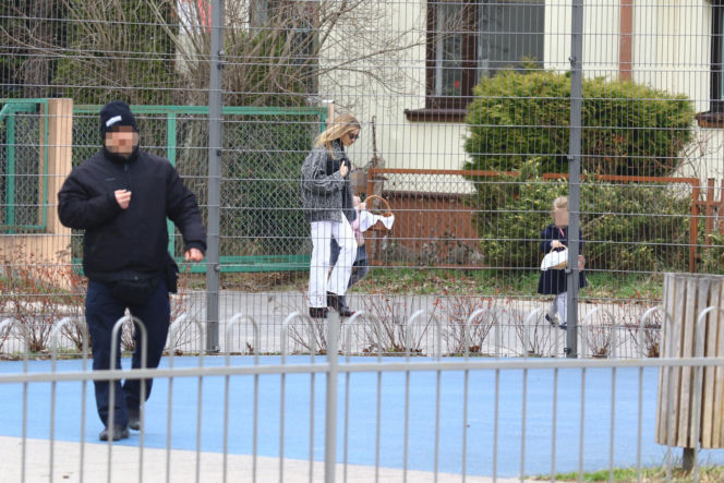 Kasia Tusk z córkami z koszyczkiem przyjechali do Donalda