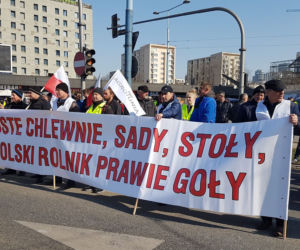 Protest rolników na Placu Zawiszy w Warszawie