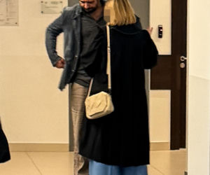 Rozwód Gąsiorowskiej i Żurawskiego w toku! Aktor czekał pod salą z kubkiem w ręku