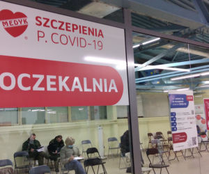 Szczepienia przeciw COVID-19