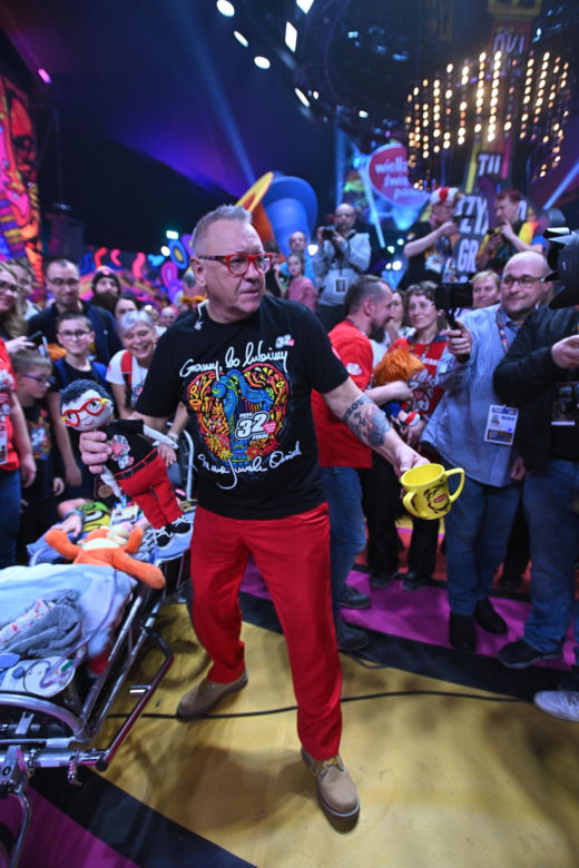 Jerzy Owsiak w koszulce Ruchu Chorzów