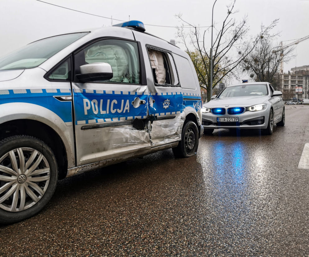 Policjant i strażnik miejski w SZPITALU. Poważny wypadek w Białymstoku