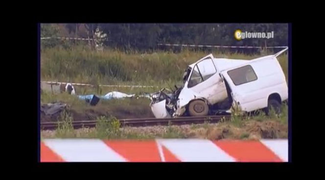 BRATOSZEWICE: Wypadek busa na niestrzeżonym przejeździe kolejowym