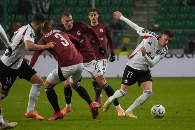 Karol Nawrocki na meczu Legia Warszawa - Sparta Praga