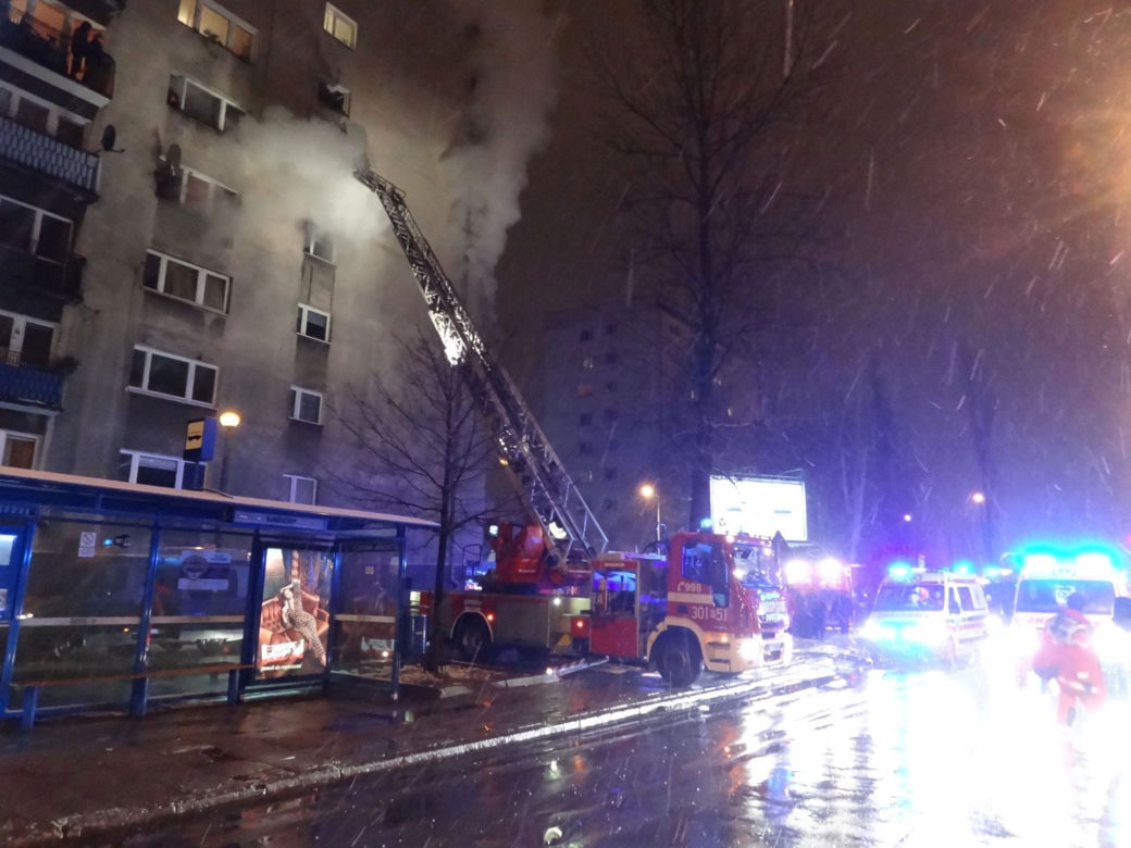 Kraków: Pożar w bloku przy ul. Czarnowiejskiej