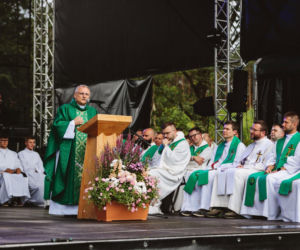 Największy chrześcijański festiwal trwa