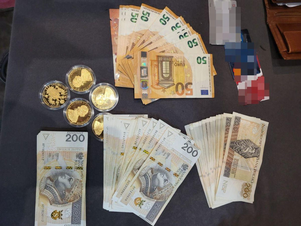 Wyłudzili ponad milion złotych z dotacji unijnych. Policja zatrzymała czterech przedsiębiorców z woj. lubelskiego