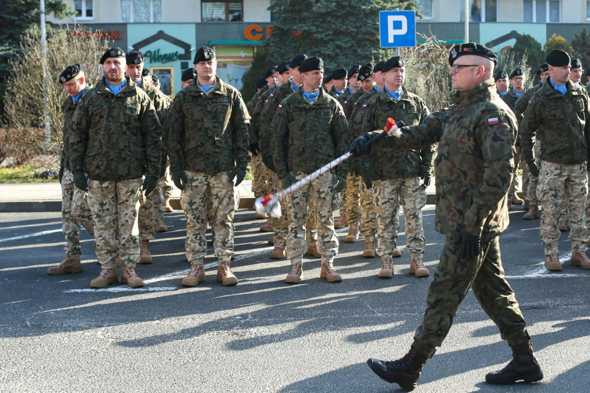 Żołnierze jadący na misję do Libanu