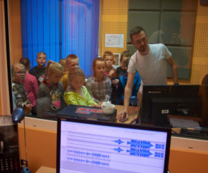 Recytowali i śpiewali. Dzieci z gminy Uchanie odwiedziły Radio ESKA Lublin