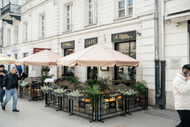 Najstarsza kawiarnia w Warszawie może zniknąć z Nowego Światu