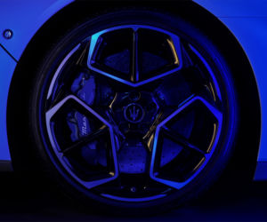 Maserati MC20