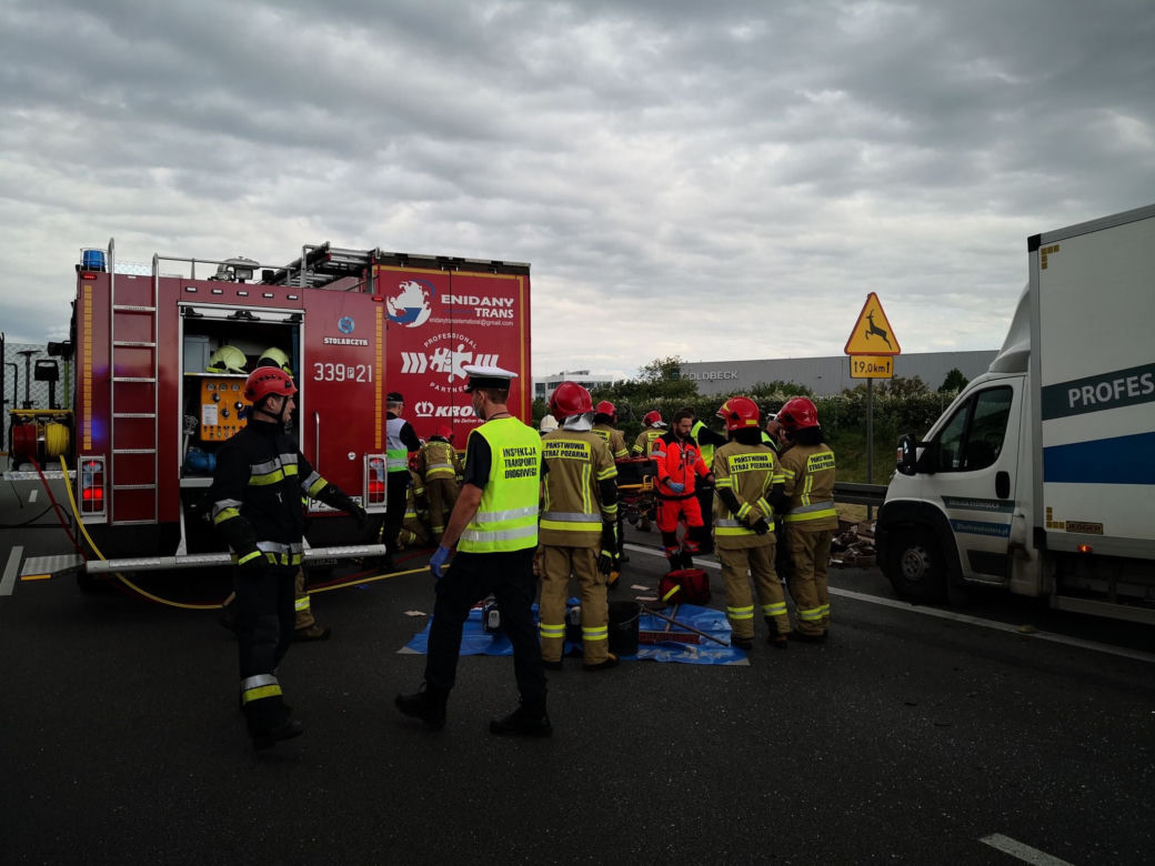  Wypadek na autostradzie A2 pod Poznaniem. Jedna osoba została ranna! 