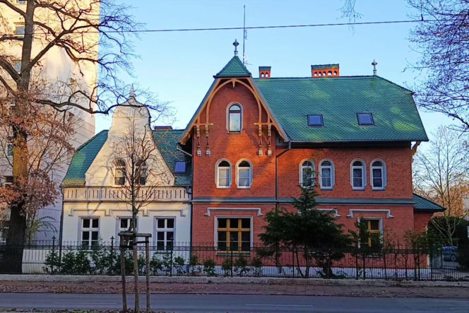 Wyremontowana willa przy ul. Królowej Korony Polskiej