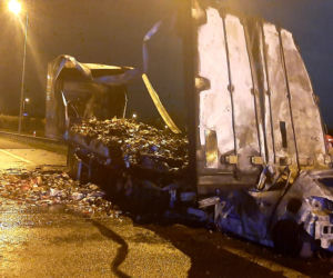 Wypadek na A1 pod Świeciem! Dwa pojazdy stanęły w płomieniach. Jedna osoba nie żyje