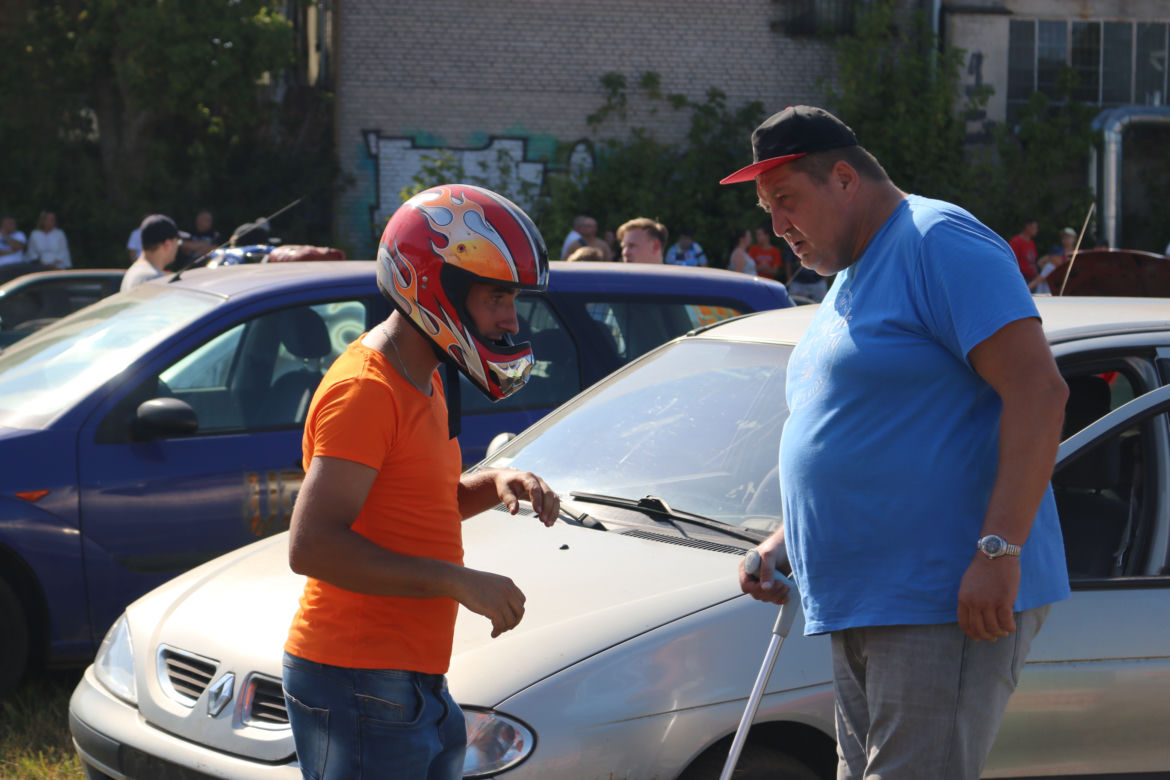 Charytatywny Wrak Race. Andrzej z Plutycz i Adam Kraśko zbierali pieniądze dla chorej Dominiki